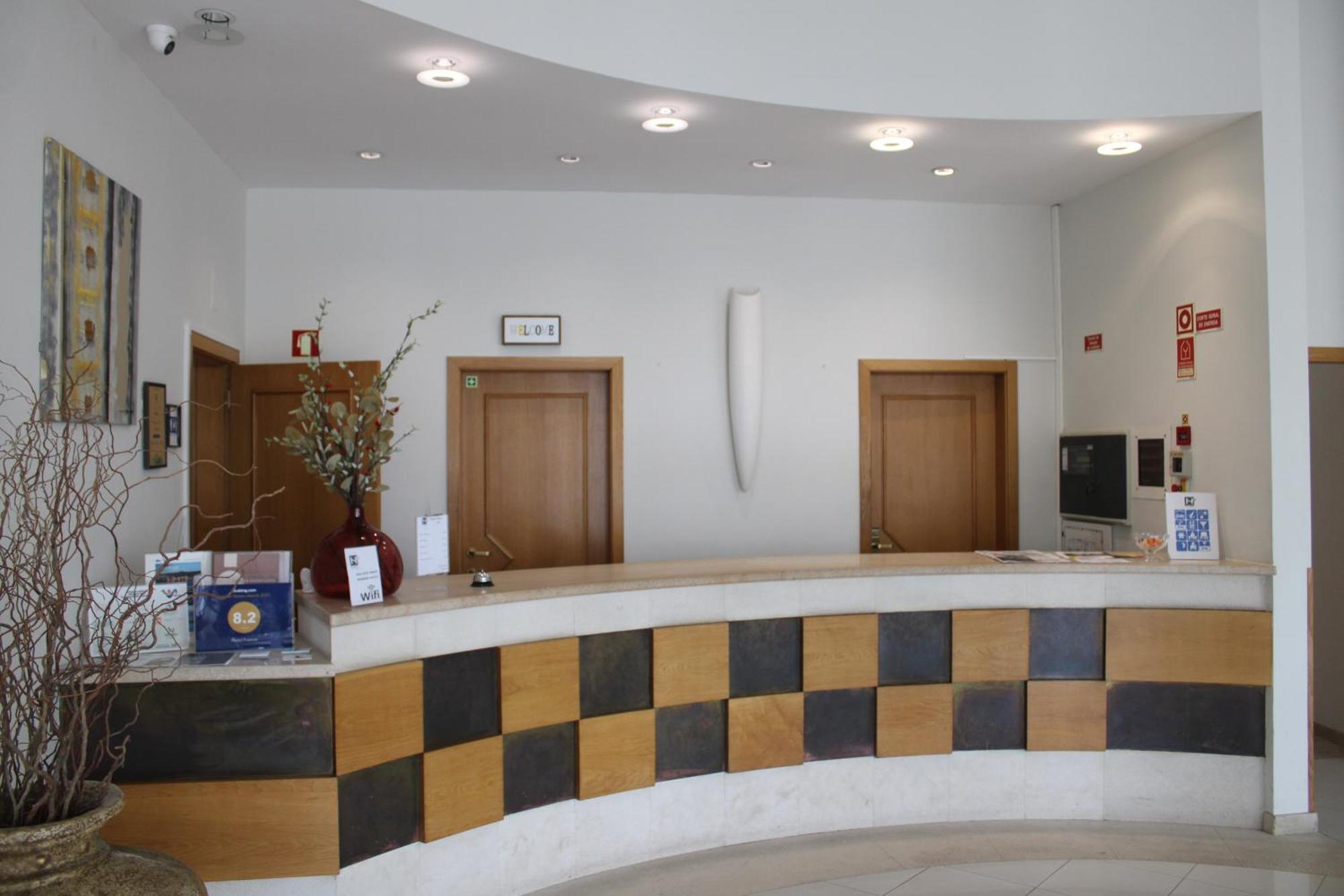 Hotel Francis Beja Bagian luar foto