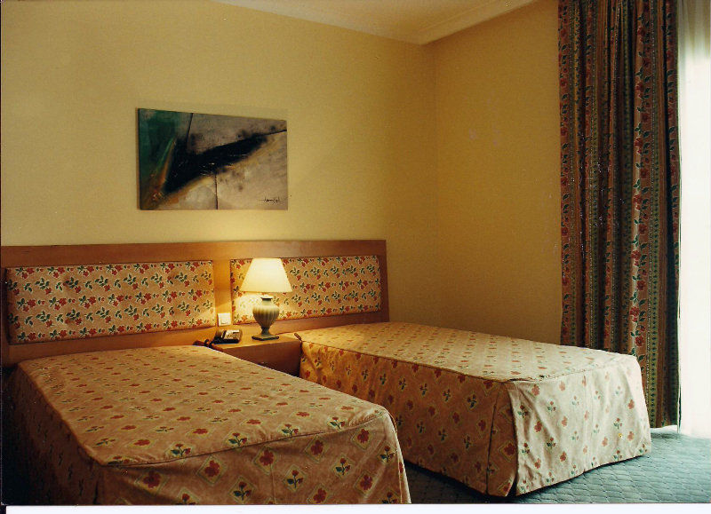 Hotel Francis Beja Bagian luar foto