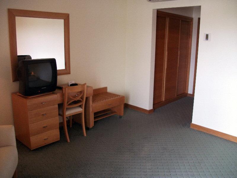Hotel Francis Beja Bagian luar foto