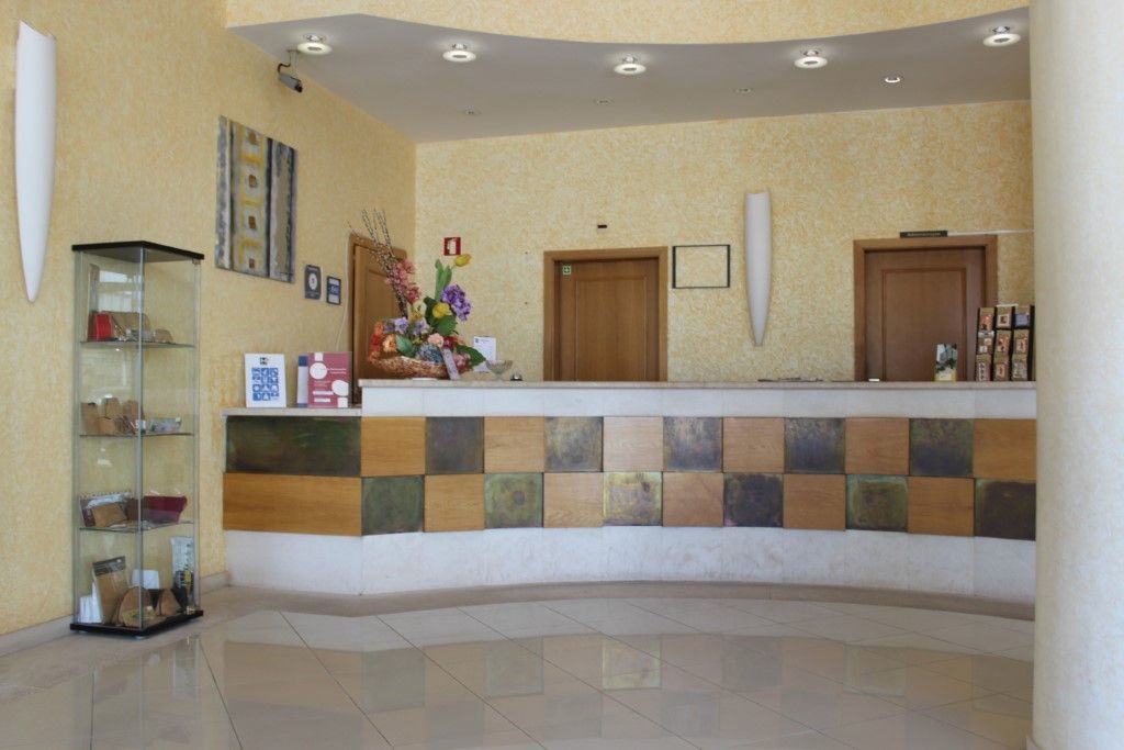 Hotel Francis Beja Bagian luar foto
